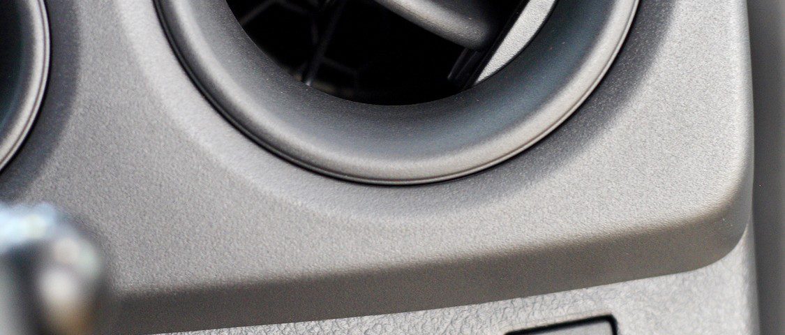 Car A/C Problems? Go to Miracle Body and Paint San Antonio Texas