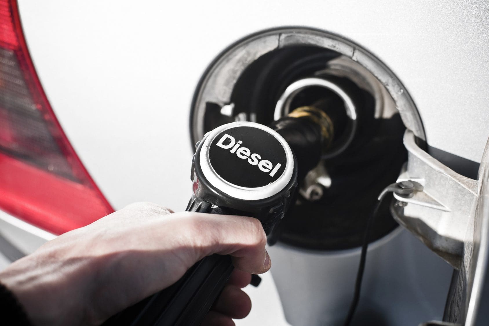 Fuel Economy Tips: Make Your Trip Last Longer Miracle Body and Paint San Antonio Texas