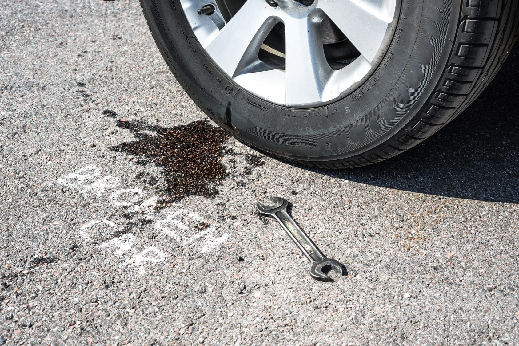 Why Car Oil Leaks Miracle Body and Paint San Antonio Texas