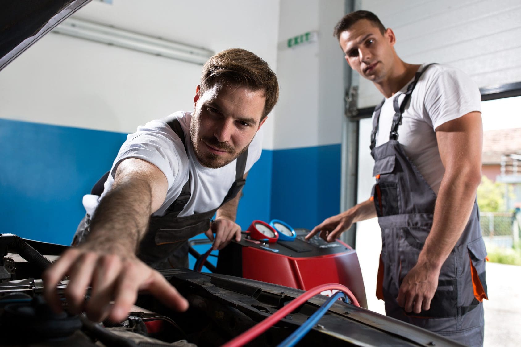Does Your Car Need an Auto Tune Up? Miracle Body and Paint San Antonio Texas